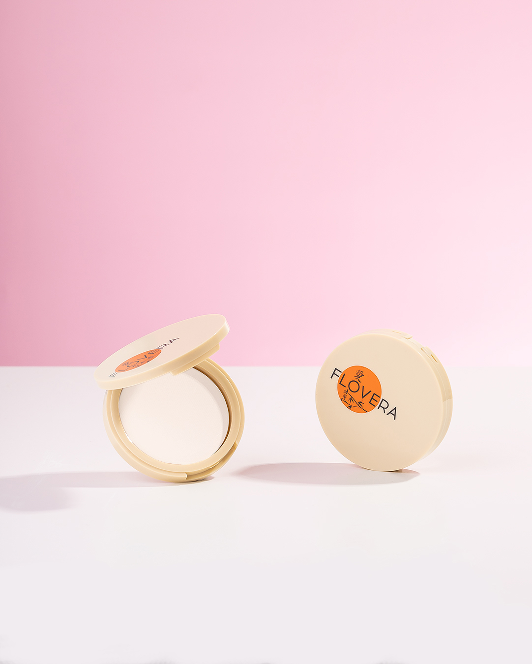 Прозрачная пудра BLURRING POWDER SPF 20