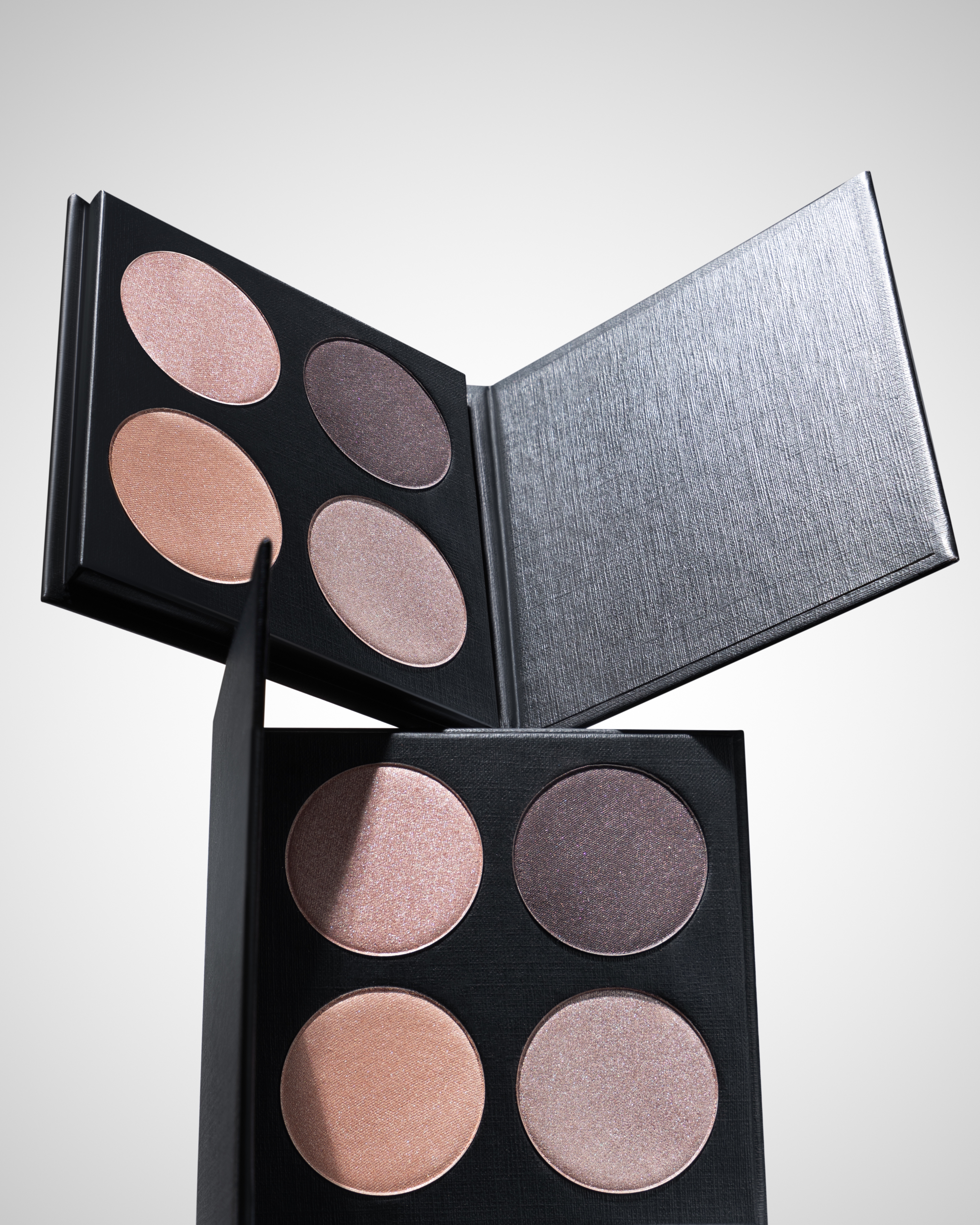 Палетка теней EYE SHADOW QUAD 03 Nude Dip OPEN*STAGE 