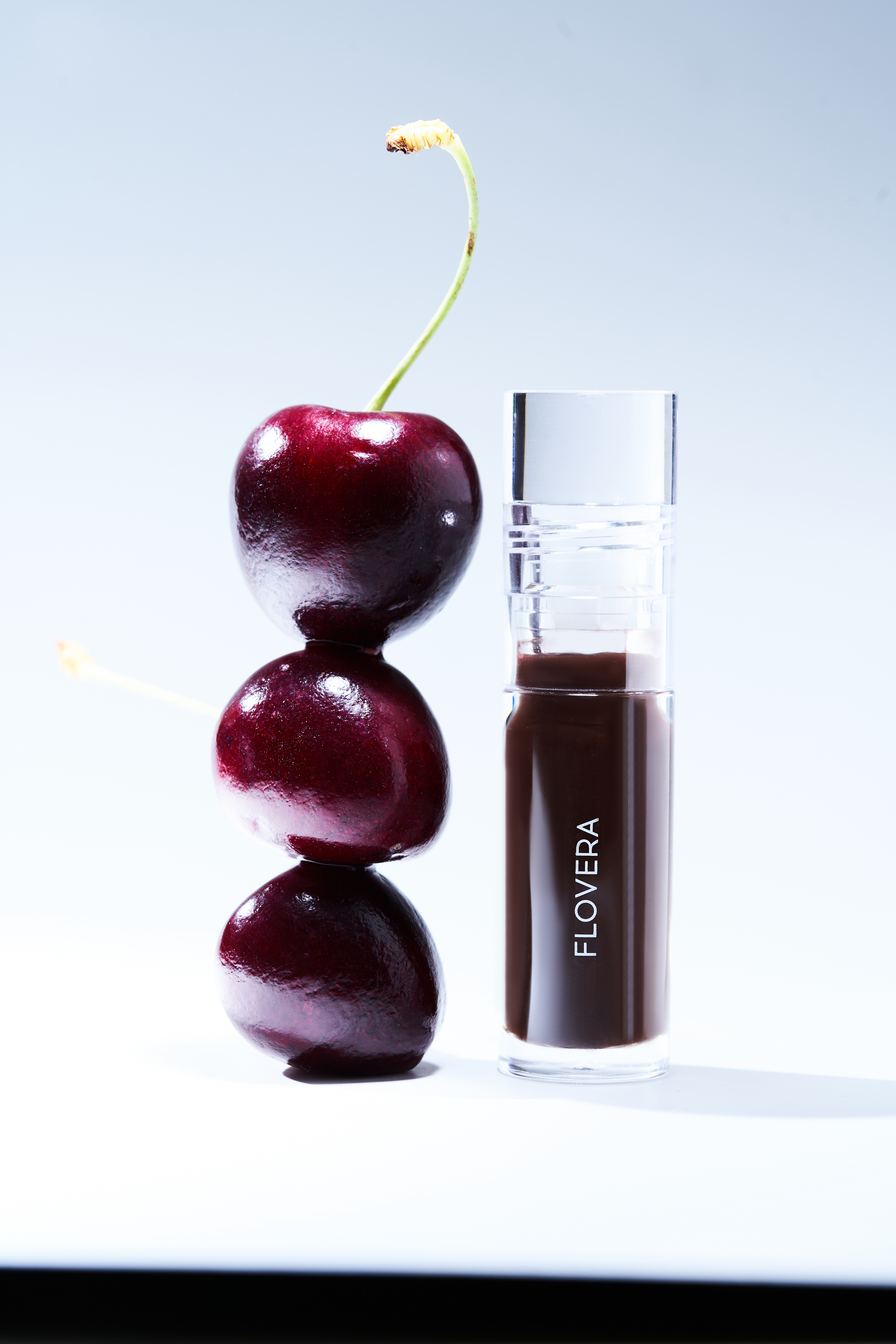 Увлажняющий тинт для губ Тон Е01 «Каппучино» 